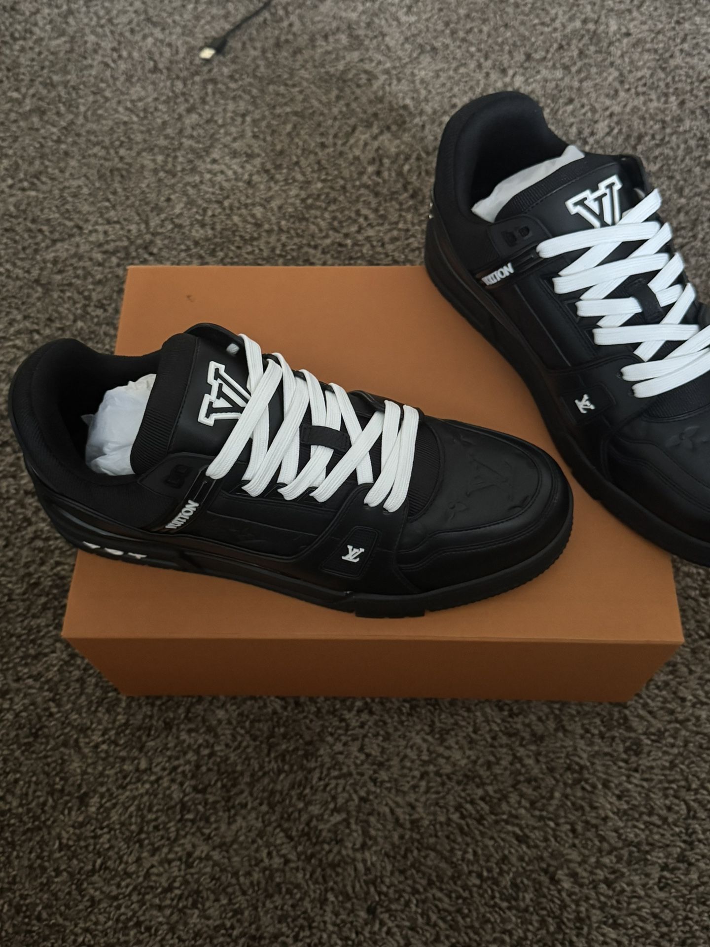 LV Trainer Sneaker