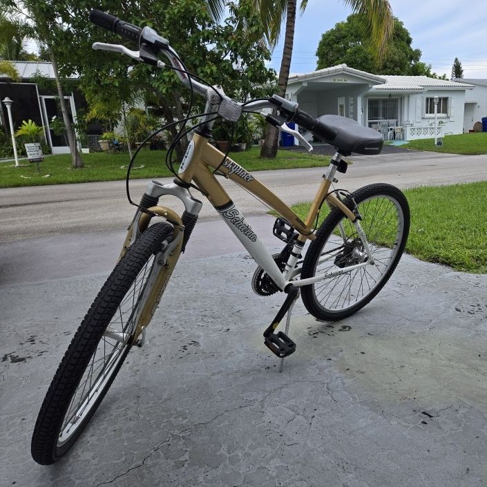 Schwinn Skyliner Bicycle Adult Bike Woman Womans Women Womens for Sale in Fort Lauderdale, FL - OfferUp Schwinn Skyliner Bicycle Adult Bike Woman Womans Women Womens for Sale in Fort Lauderdale, FL - OfferUp
