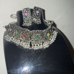Multicolored Choker 
