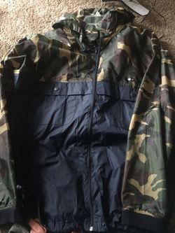 Fourstar camo jacket sz large