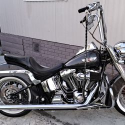 2005 Harley Davidson Softail Deluxe  "Cholo Style"