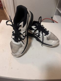 ASICS Volleyball Shoes