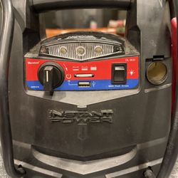 Duralast 800 Amp Portable Battery Jump Starter