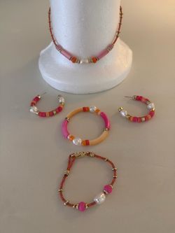 Beautiful, set necklace, bracelet, earrings by Kendra Scott