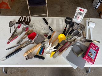 Kitchen Utensils Lot