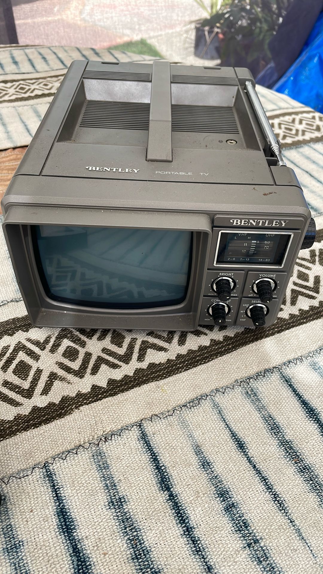 Bentley Portable Tv