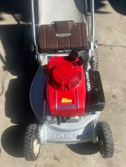 Honda HR214 PX walk-behind lawnmower