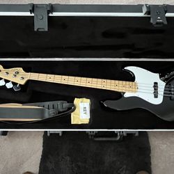 Fender J Bass 2008 Guitar (NEW) Never Used. Cube-30 Amp
