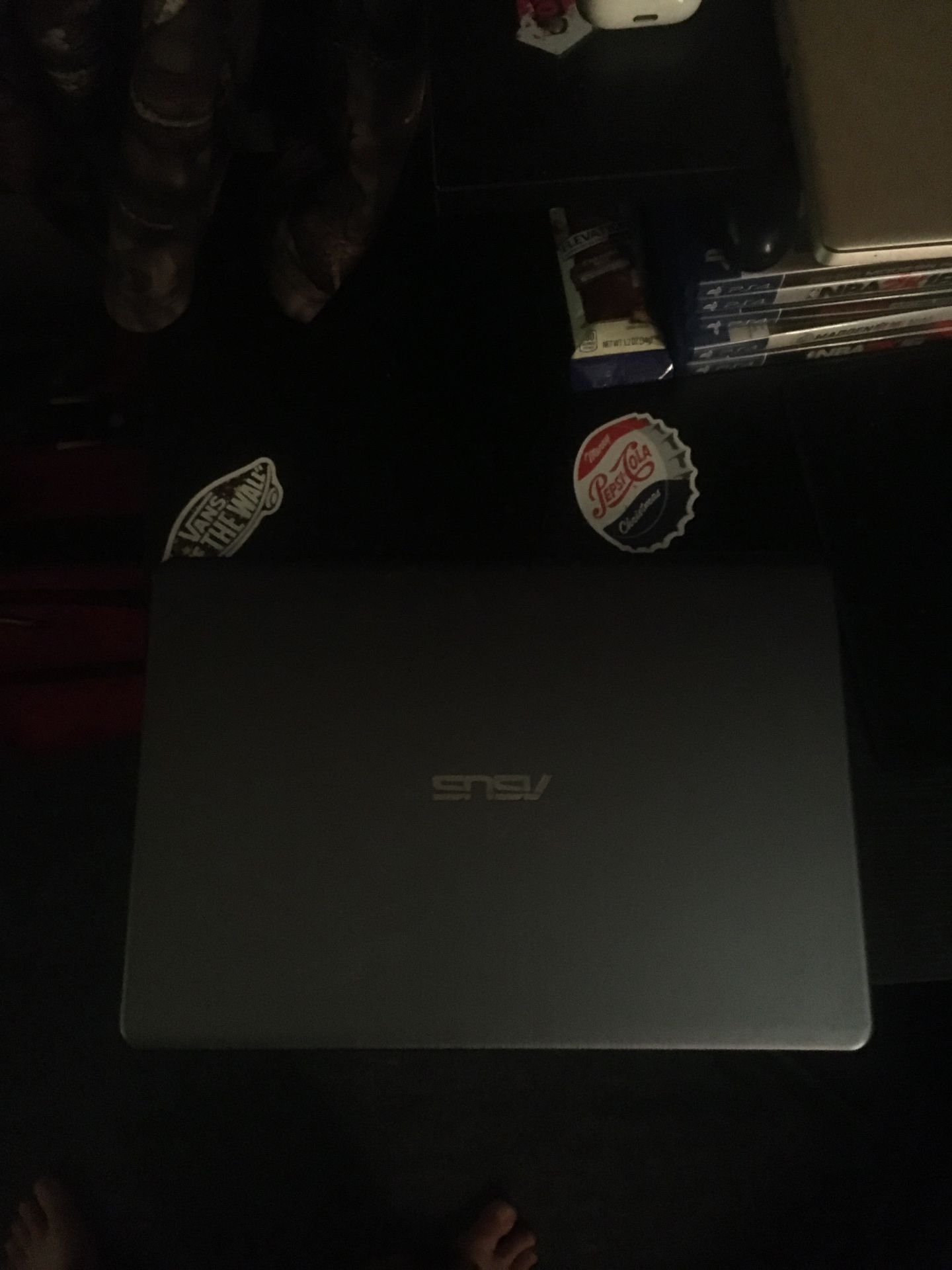 Asus laptop,, model number L406M