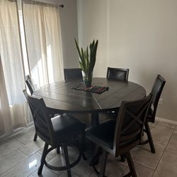 Table With Chairs 
