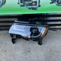 2015-2021 Jeep Grand Cherokee Srt Headlight Oem
