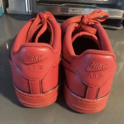 Nike Air Force 1 Sneakers Boys 5.5 LV8 Red