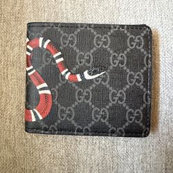 Wallets men and women