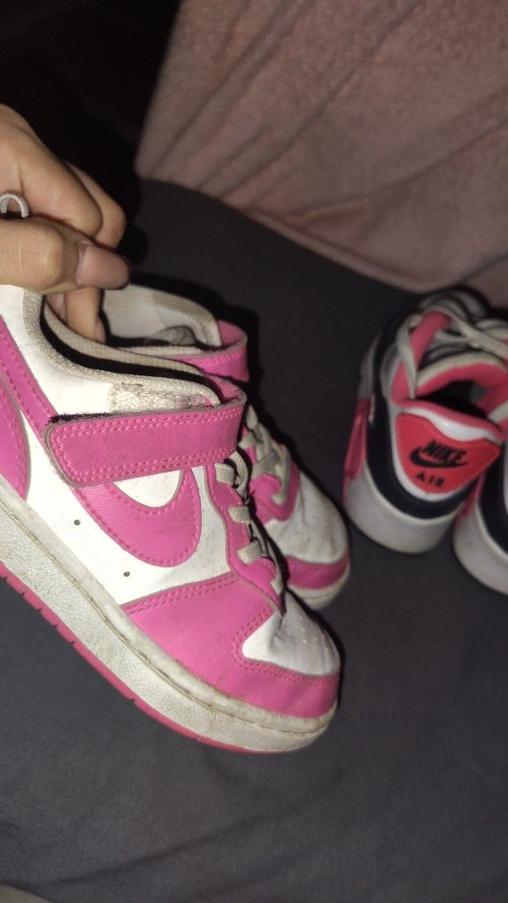 Girl Nike Pink