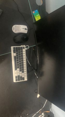 GAMING MOUSES AND KEYBOARD BUNDLE!