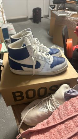 Size 10.5 Men Shoes