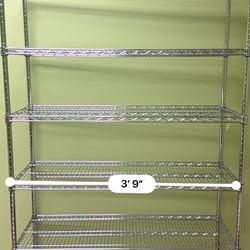 Storage rack with wheels