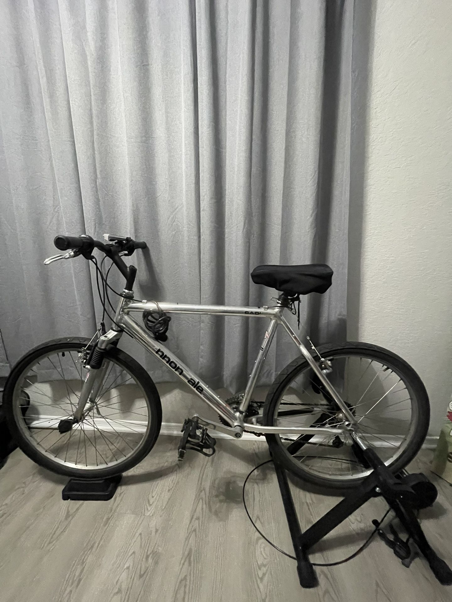 Cannondale 7-Speed Bike