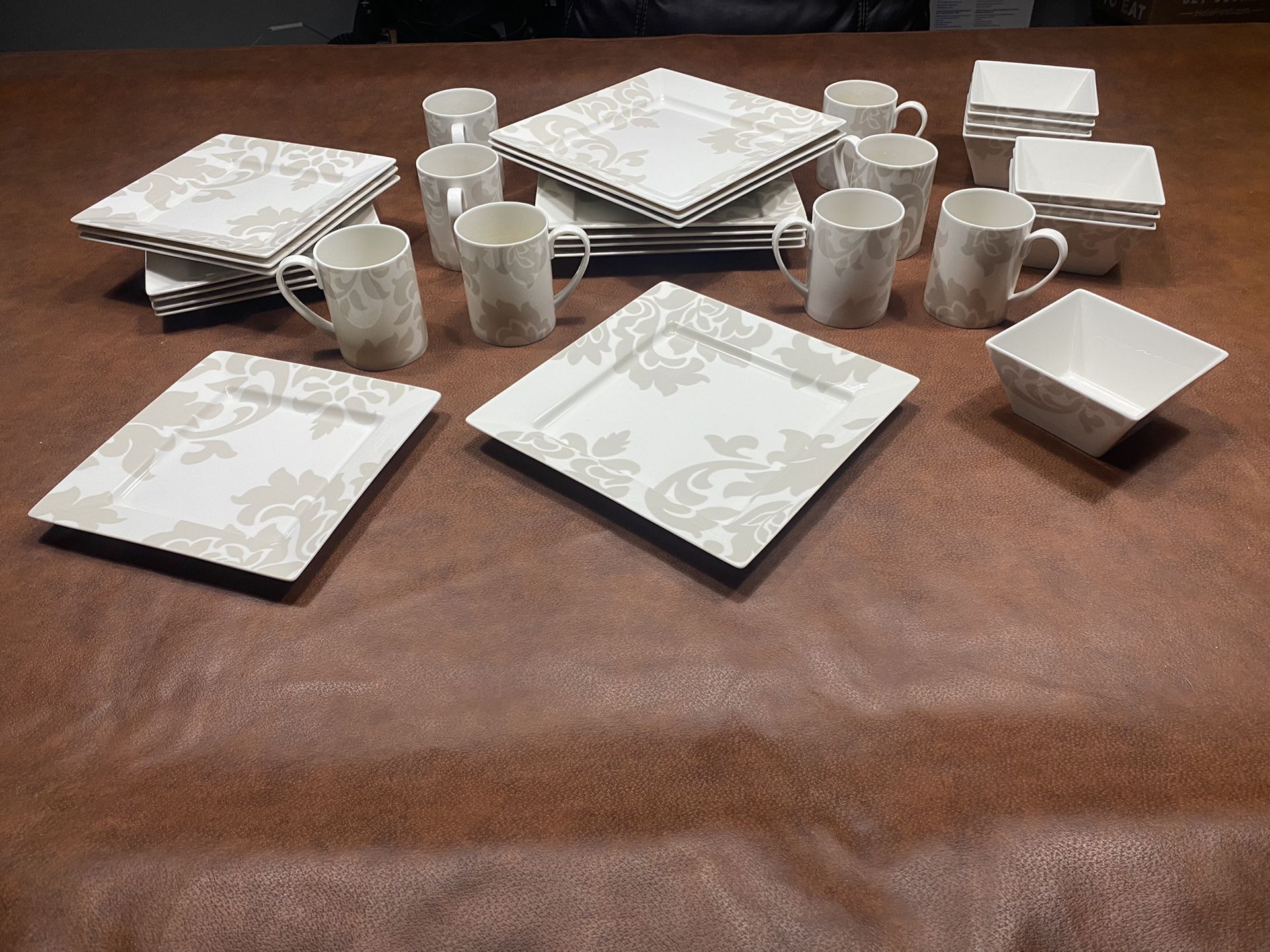 Martha Stewart Square China Set