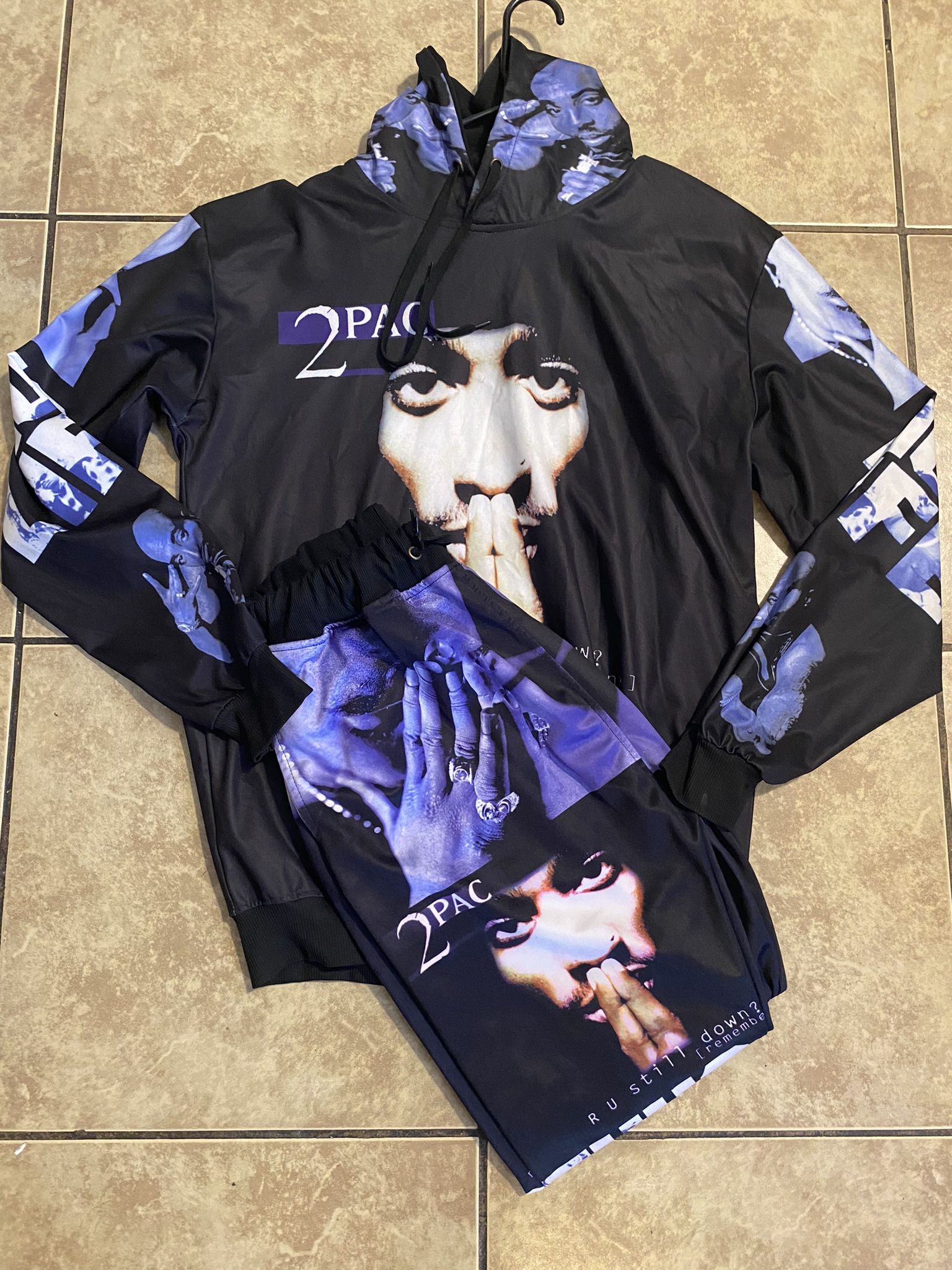 Vintage Yeezzi Tupac Outfit