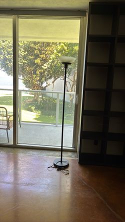 Floor lamp
