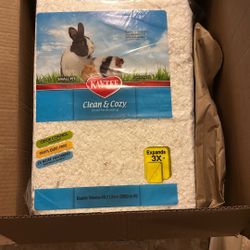 NEW SMALL PET LITTER