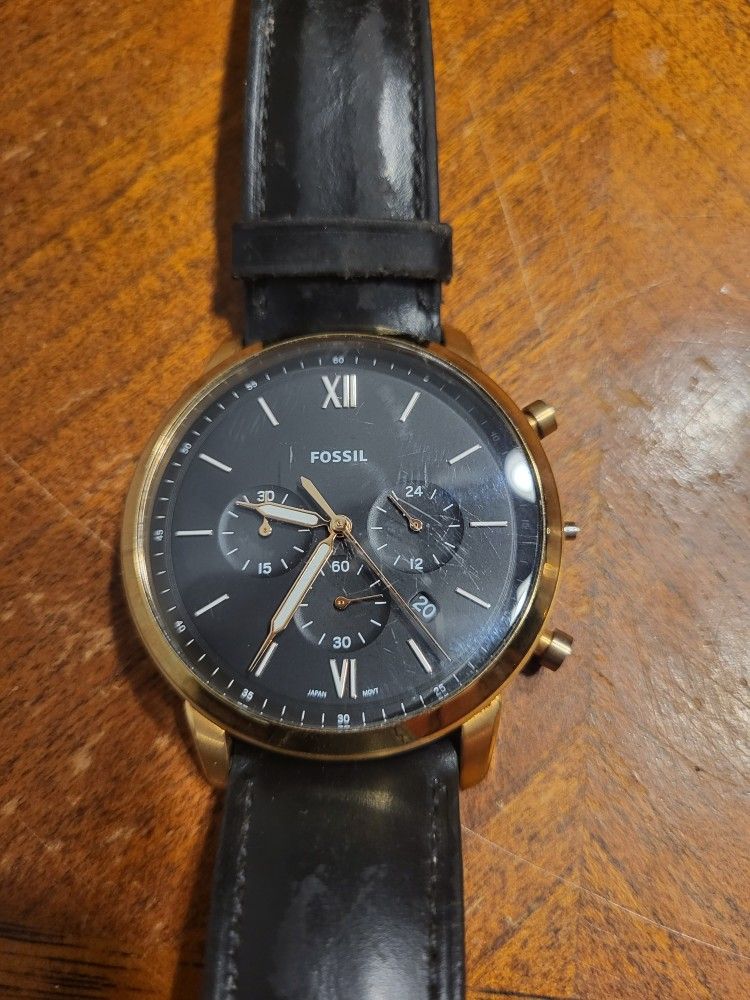 Fossil Chronograph (Missing Crown)