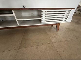 🔥 MID-CENTURY MODERN TV STAND – $100 🔥