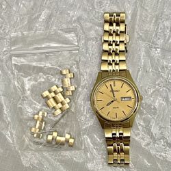Men's Essential Gold-Tone Stainless Steel Bracelet Watch 40mm
