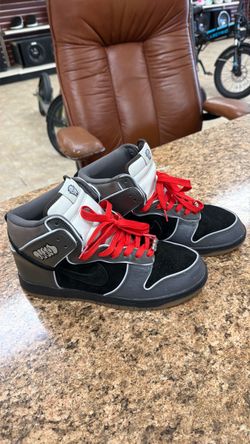 Nike Dunk High Premium MF DOOM SZ10