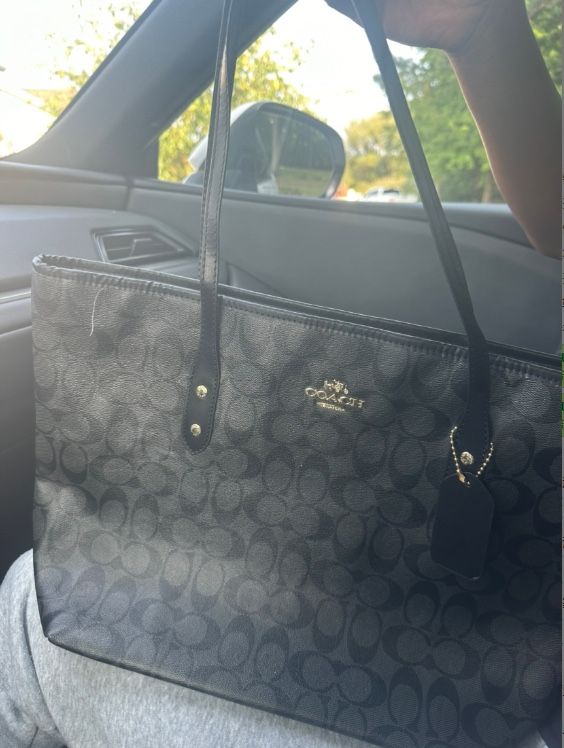 black coach bag