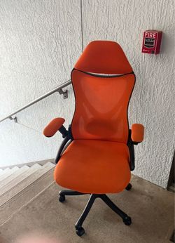 Gaming chair