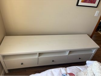 Hemnes Tv stand
