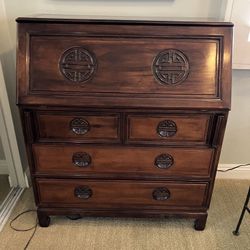 Beautiful Secretary Asian Desk 