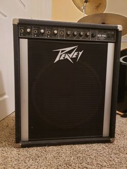 200 Watt Peavey Keyboard Amp