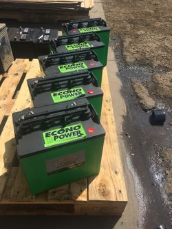 BRAND NEW2018 INTERSTATE 8 VOLT BATTERIES