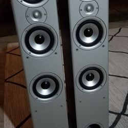 Polkaudio Monitor 60 Towers Loudspeakers 