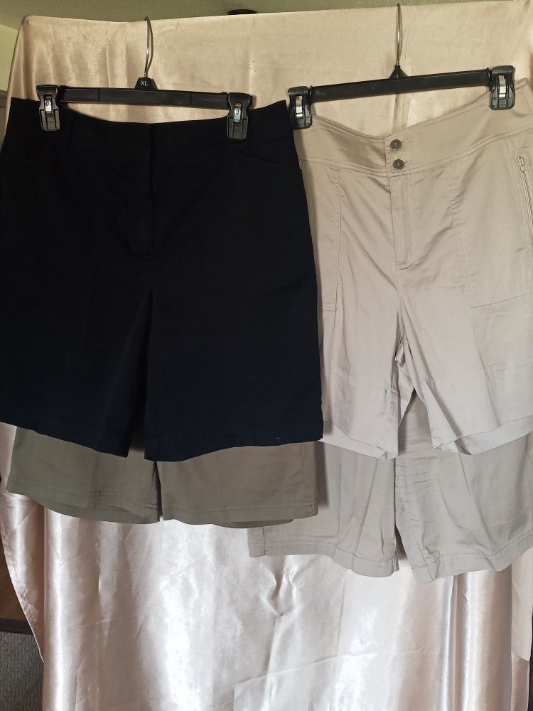 Ladies Chico Cotton Lightweight Shorts $3 Each.