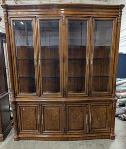 DREXEL Hardwood Curio Cabinet