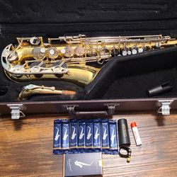 Yamaha YAS-23 Alto Saxophone W/ Case
