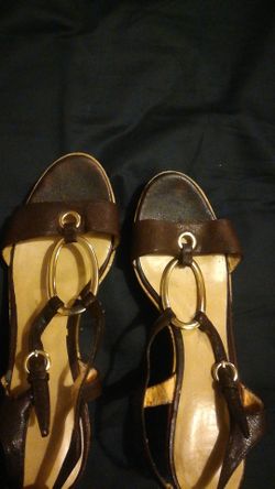 Women's size 8 wedge sandal
