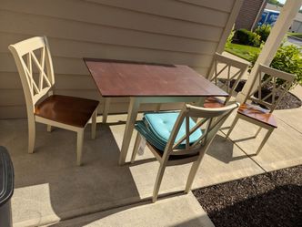 Dining Table with Drop Leaf and 4 Chairs