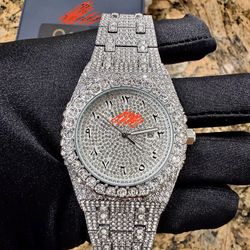 Silver Iced Out Moissanite Men’s Luxury Watch 41mm