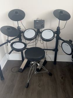 AODSK Electronic Drum Set with Stool – Excellent Condition