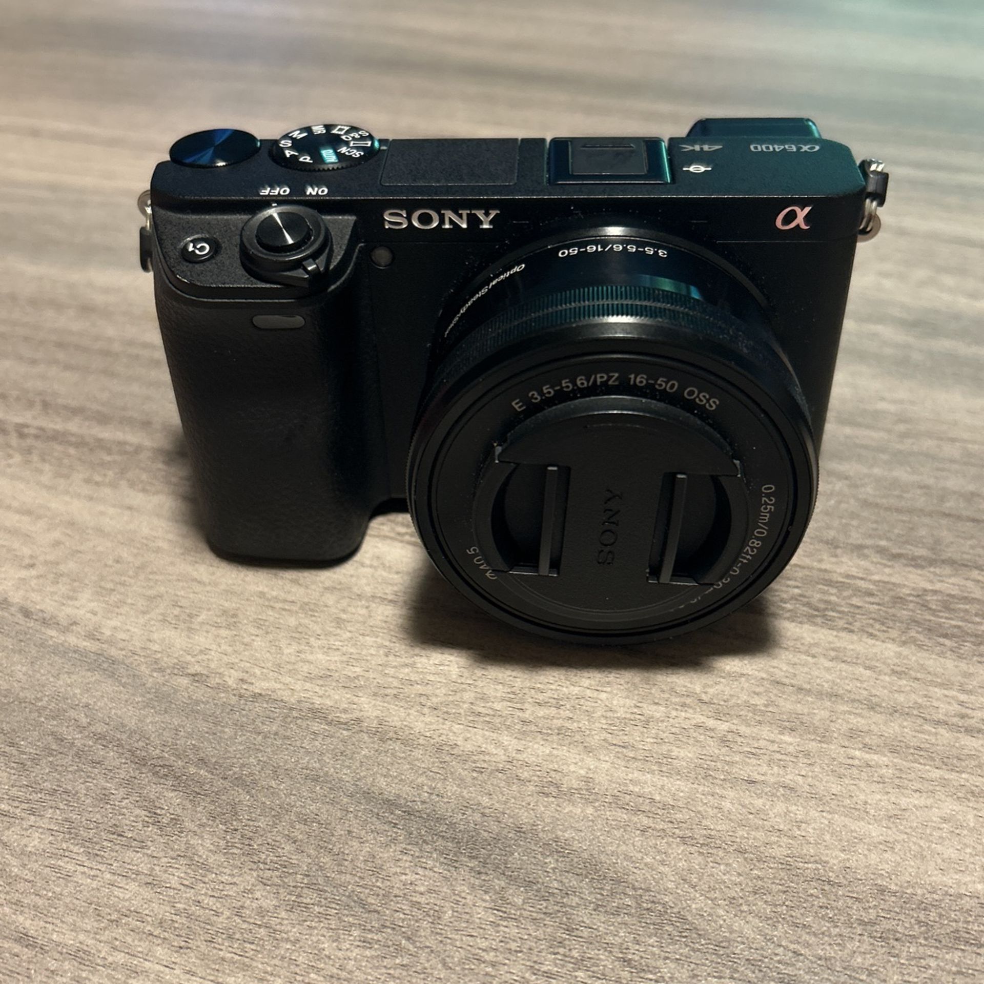 Sony - alpha6400 Mirrorless Camera 