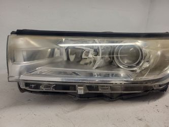 2017 Toyota Highlander Passenger Side
