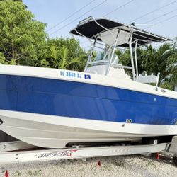 2006 Robalo 242f W Set  2007 Yamaha Four Stroke 250 Hp 