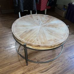 Round Coffee Table 