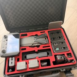 DJI Mavic 2 Zoom with Smart Controller and accessories