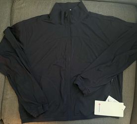 Lululemon woman's sleek full zip jacket size Medium